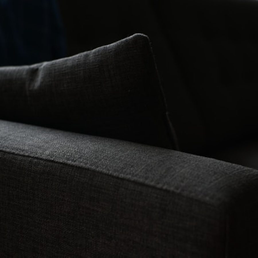 Color que combine con el gris Guía de expertos para pavimentos y decoración