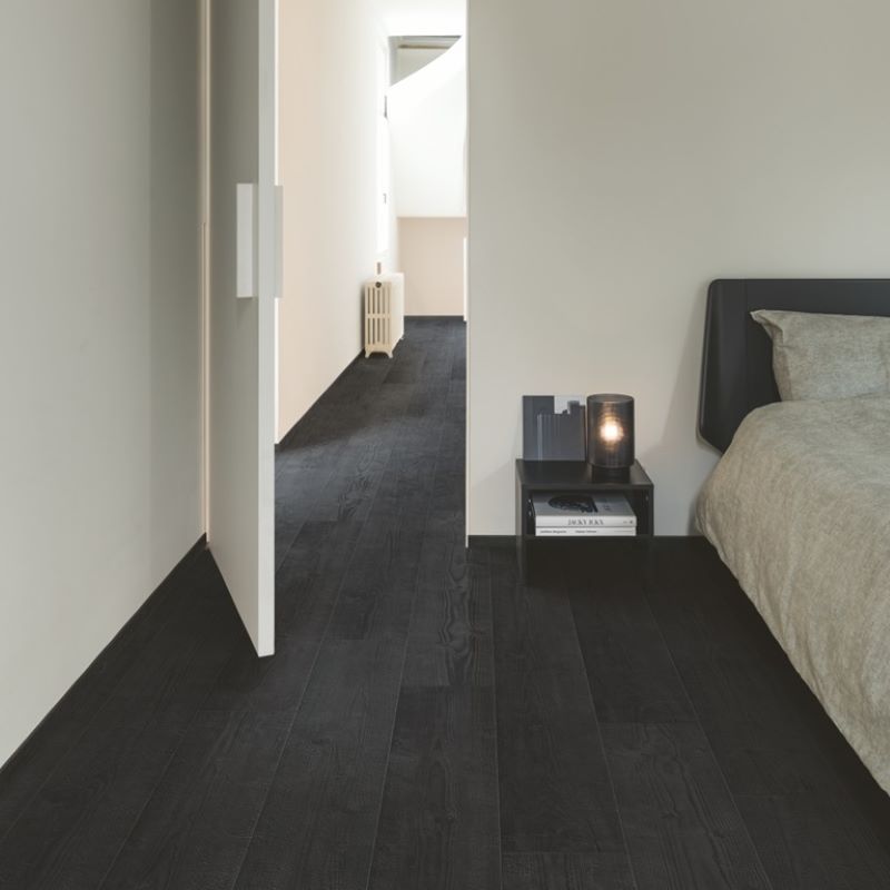 Tarima Laminada Planchas Quemadas QUICK STEP | AC4 | Instalación Flotante en Click | Resistencia Agua