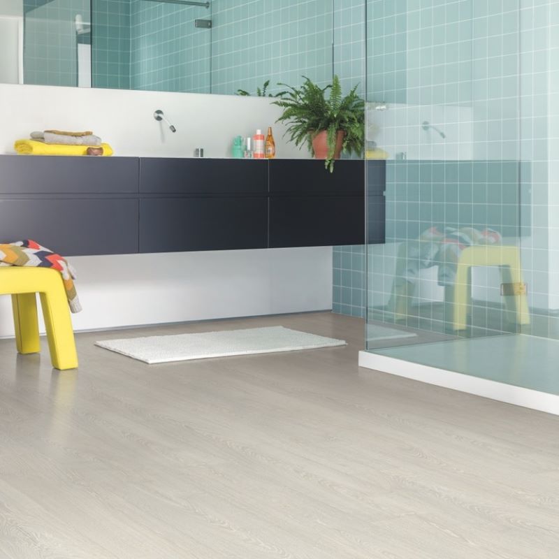 Tarima Laminada Roble Clásico Claro con Pátina QUICK STEP | AC4 | Instalación Flotante en Click | Resistencia Agua