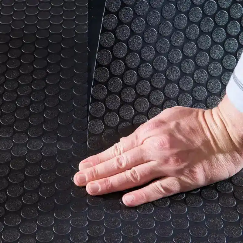 Suelo de Goma Círculos Negro | 1x10m | 3mm | Resistente alto tránsito | Taller | Almacén | Industria