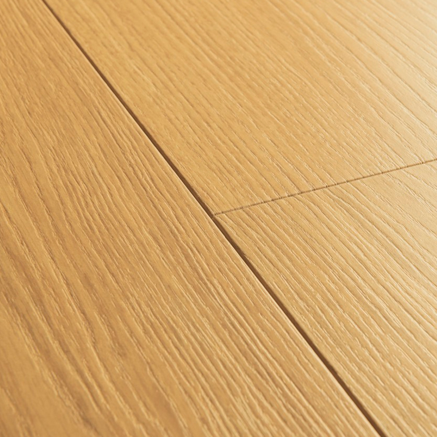 Suelo Laminado Roble Natural Barnizado | AC4 | 9mm | Resistencia al Agua | Ideal para salón, comedor, cocina y baño