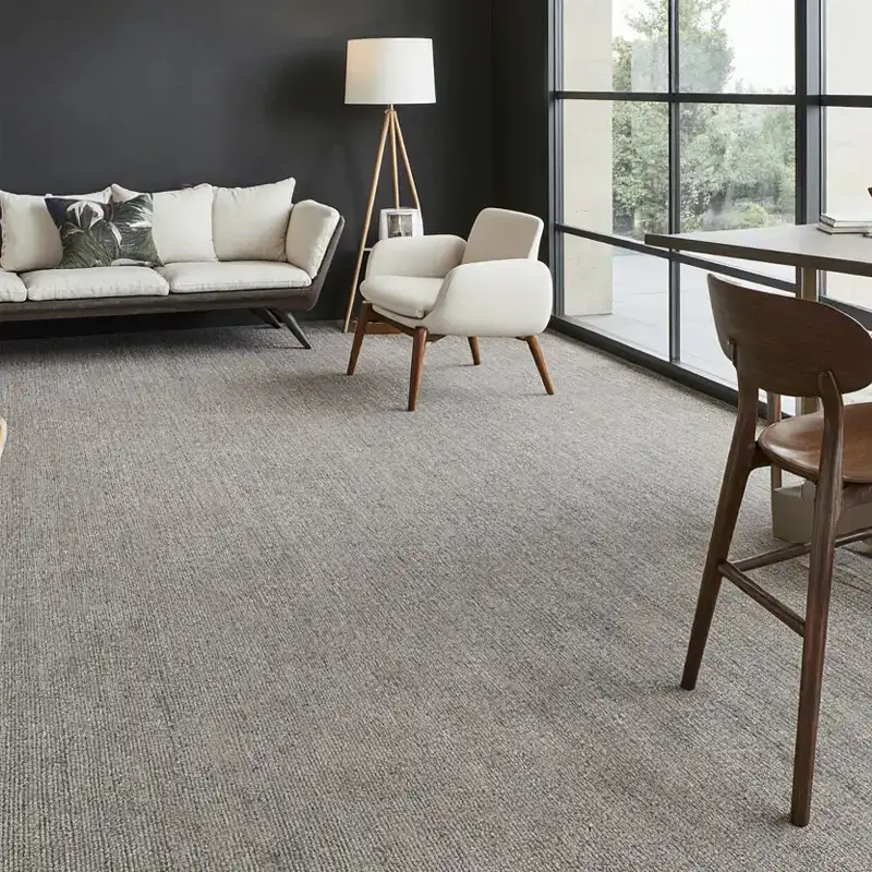 Moqueta Fuerza | Al Corte | Gris Claro | Pelo Bucle Suave | Moqueta Hogar | Oficina | Eventos | Pedido Mínimo 6m²