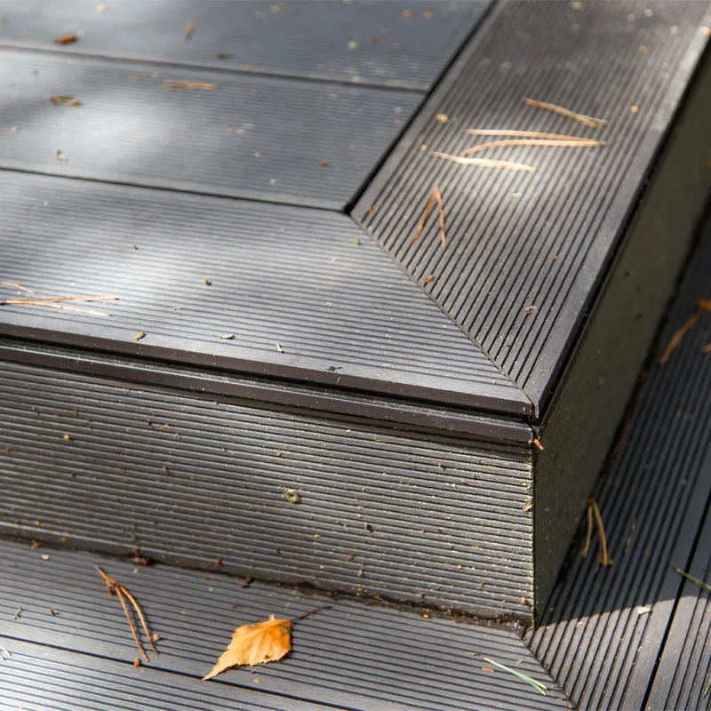 Tarima Exterior Gris Rayado Liso | Composite Sintético | Madera | Terraza y Piscina