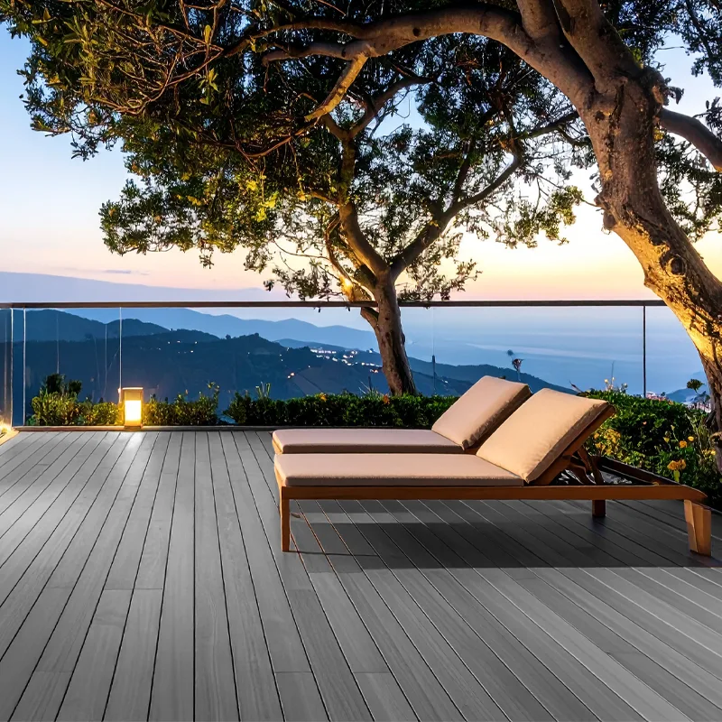 Tarima Exterior Gris Rayado Liso | Composite Sintético | Madera | Terraza y Piscina