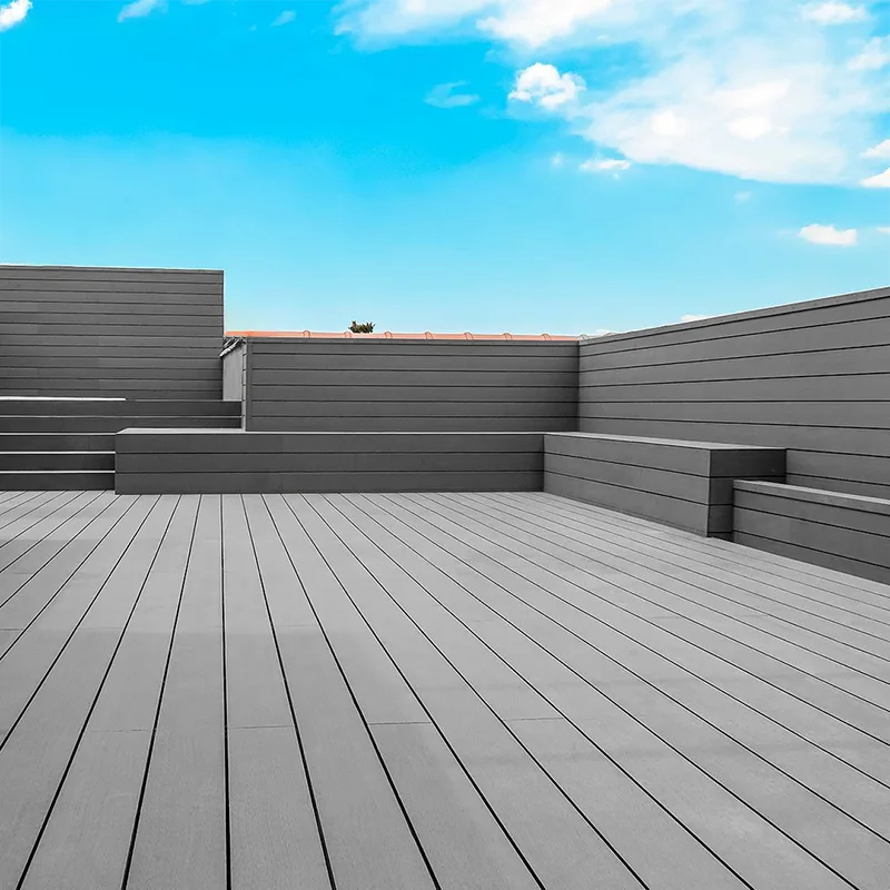 Tarima Exterior Gris Rayado Liso | Composite Sintético | Madera | Terraza y Piscina