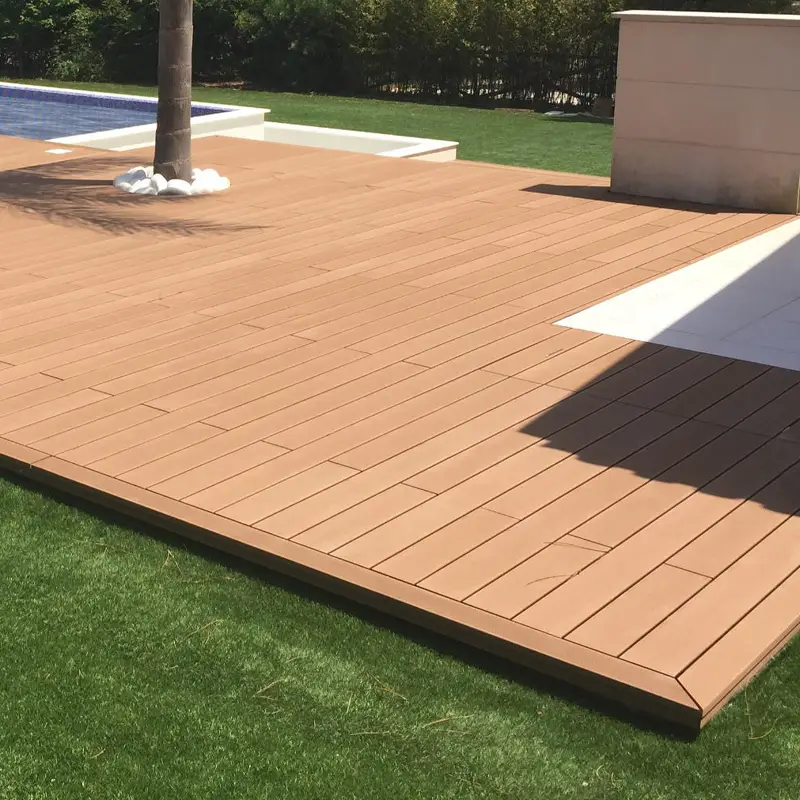 Tarima Exterior Teja Liso | Composite Sintético | Madera | Terraza y Piscina