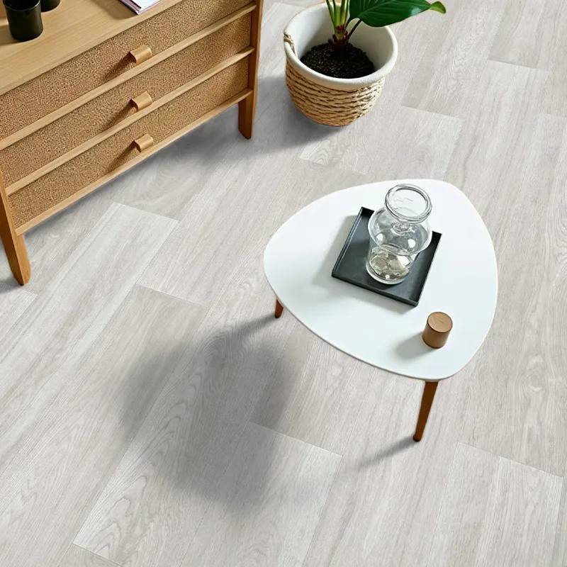 Suelo Vinílico Autoinstalable Roble Blanco | Hogar y Comercios | Fácil Instalación | Pedido Mínimo 6m²