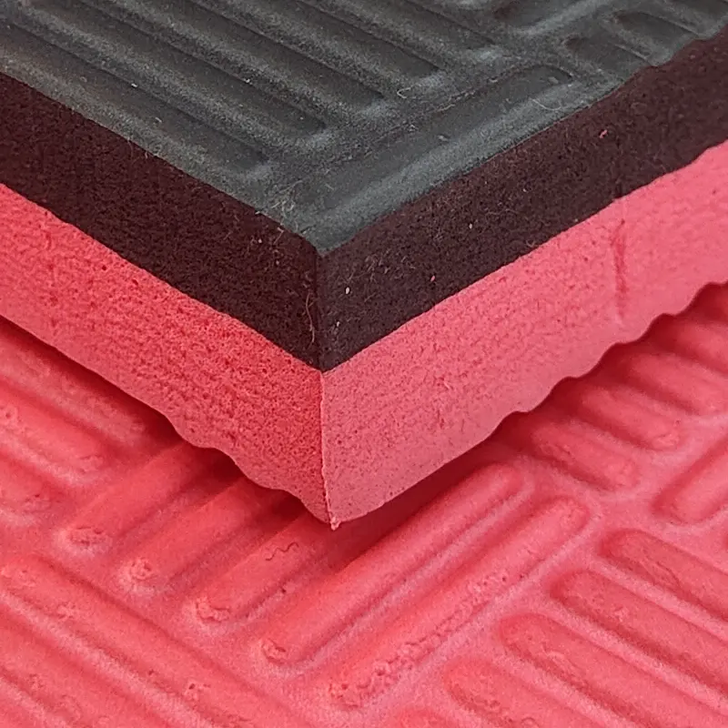 TATAMI PUZZLE Rojo y Negro Ignífugo 1x1m | 40mm | Artes Marciales | Homologado CEE