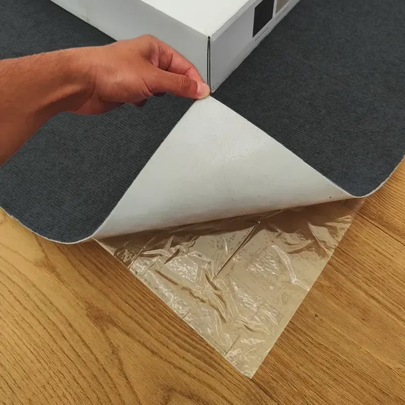 Moqueta Autoadhesiva En Loseta 50x50cm Negro | Suelo Adhesivo de Oficina, Comercio, Hogar 