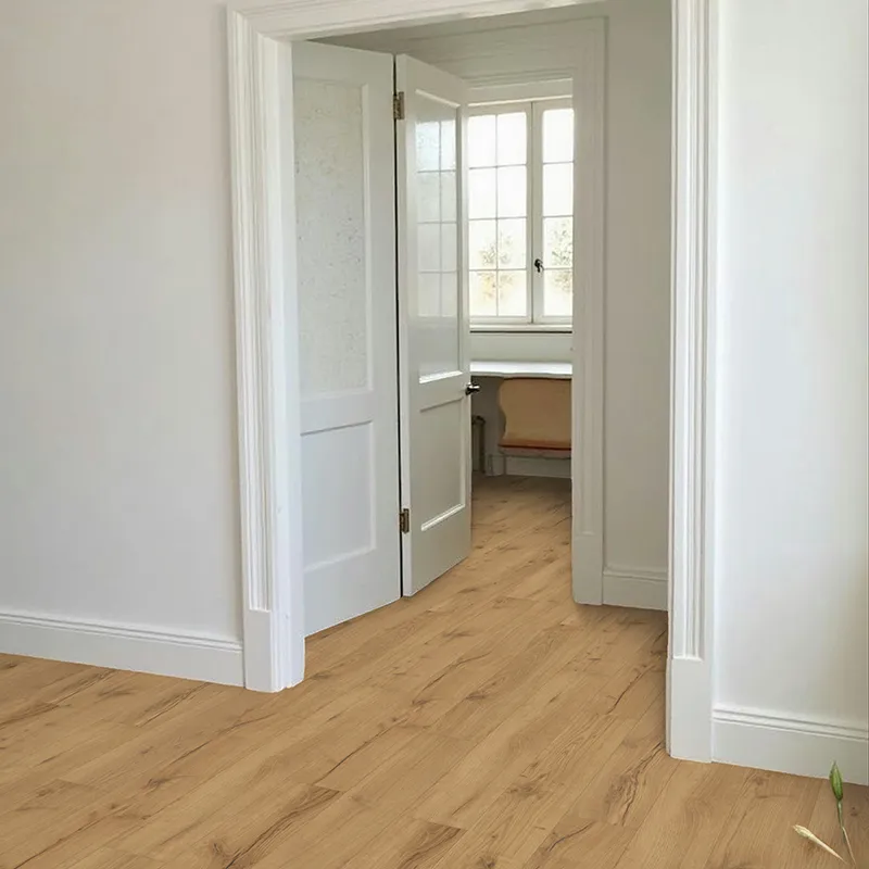 Suelo Laminado Roble Nadaste AC5 | Agua 24h | Tarima Flotante Click