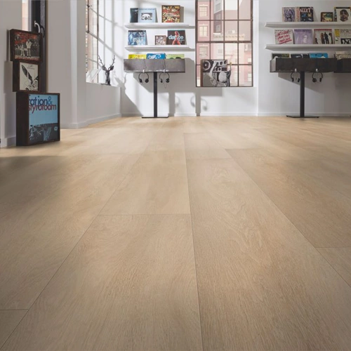 Suelo Laminado Roble Invictus AC6 | Tarima Flotante Click | Resistencia Al Agua