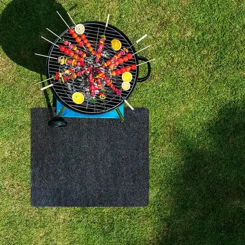 Alfombra Barbacoa FireStop | 120x100 | Textil | Exterior | Resistencia al Fuego
