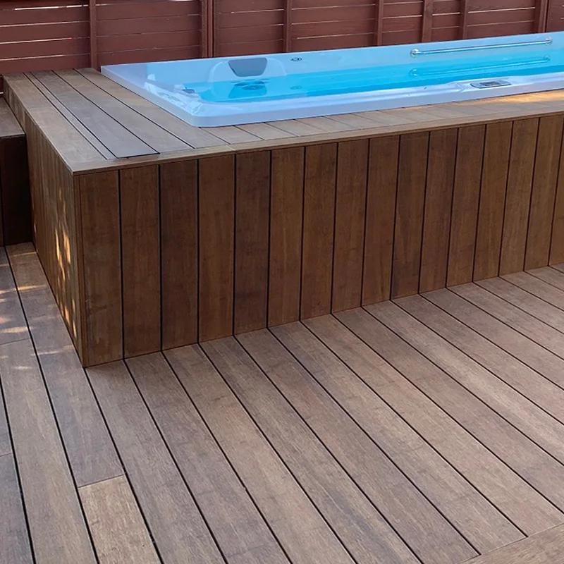 Tarima Exterior Bambu XTR Moca | Lamas de 1850x137mm | Madera Natural | 4 Unidades por m2