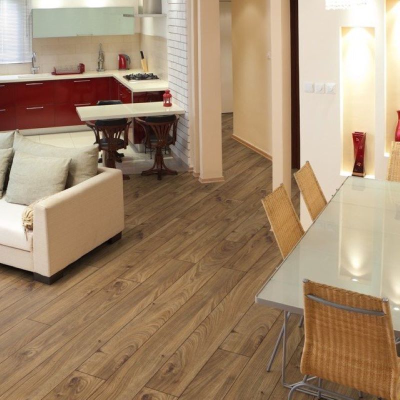 Suelo Laminado Roble Everest Bronce KRONOTEX | AC5 | Tarima Flotante Madera Click | Resistencia al Agua