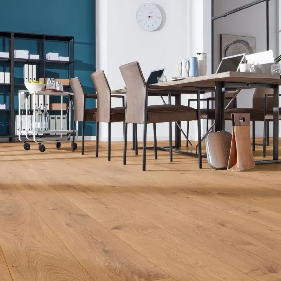 Suelo Laminado Roble Everest Nature KRONOTEX | AC5 | Tarima Flotante Madera Click | Resistencia al Agua